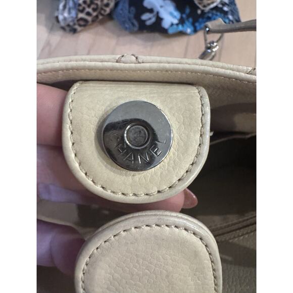 Chanel Caviar Leather Petite Shopping Tote (PST) Ivory Authenticated - Picture 12 of 14